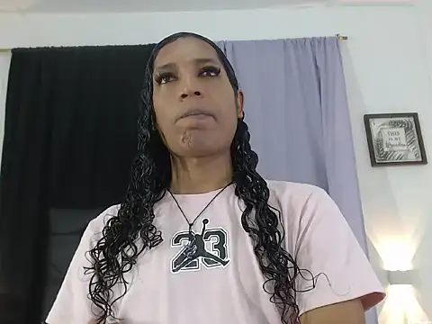 Snapshot of MiaCoock chatting on November 10, 2025, 1:10 pm MiaCoock online show from November 10, 2025, 1:10 pm