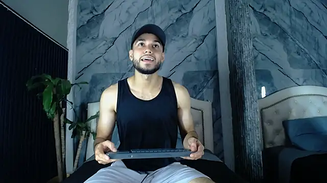 Bry Dalton online show from November 12, 2025, 4:35 am