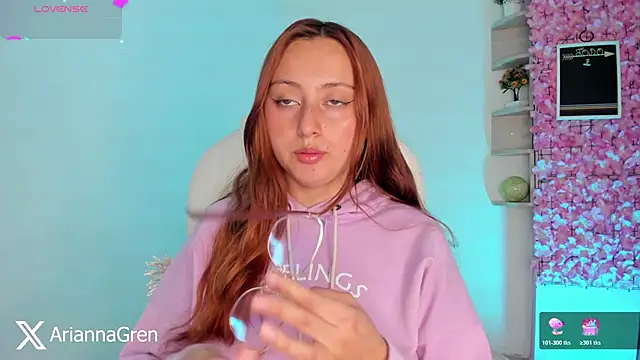 Arianna Gren18 online show from February 3, 2026, 1:16 pm