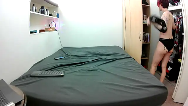 Snapshot of Empress_Lilith chatting on April 11, 2026, 4:33 pm Empress Lilith online show from April 11, 2026, 4:33 pm