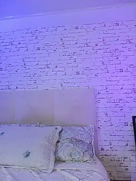 April Kay online show from November 27, 2025, 3:41 am