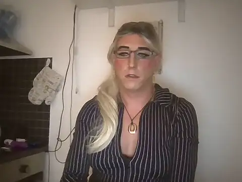 AgnesCross39 online show from August 6, 2026, 2:24 am