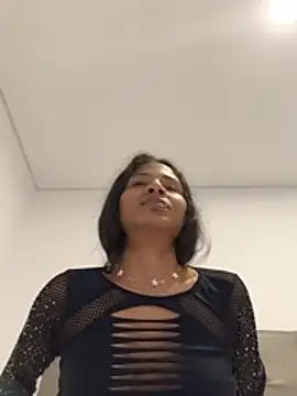 Stephanie1319 online show from June 18, 2026, 3:51 am