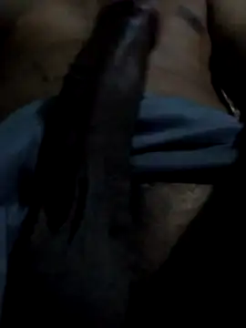 Alvaroz1992 online show from April 26, 2026, 12:19 am