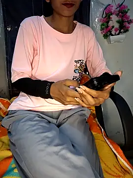 Isha kumari 69 online show from April 11, 2026, 1:37 pm