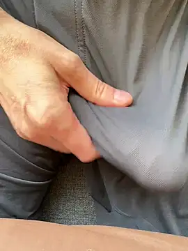 Snapshot of houkeiboy78 chatting on March 10, 2026, 12:04 am houkeiboy78 online show from March 10, 2026, 12:04 am