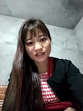 Qoine392 online show from December 18, 2025, 10:05 pm