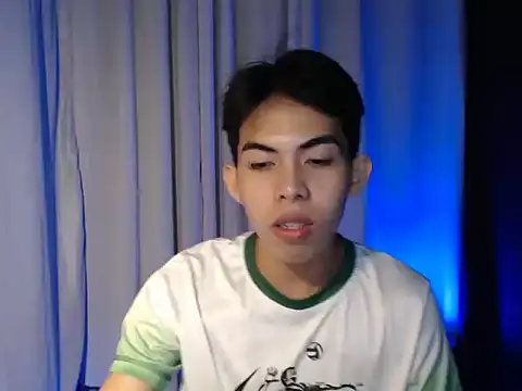 Urhotsilverboy online show from March 3, 2026, 2:45 pm