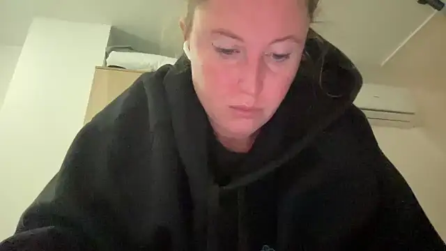 Ameli8 online show from November 21, 2025, 6:39 pm