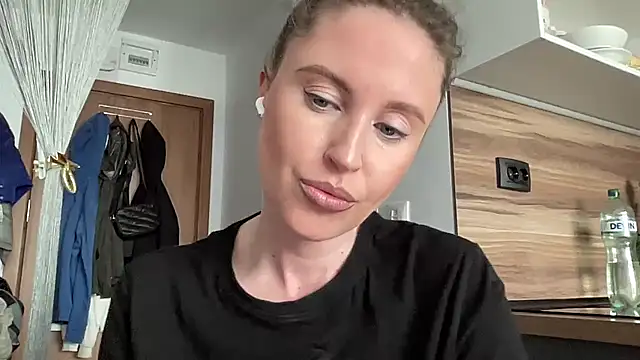 Ameli8 online show from April 17, 2026, 2:09 pm