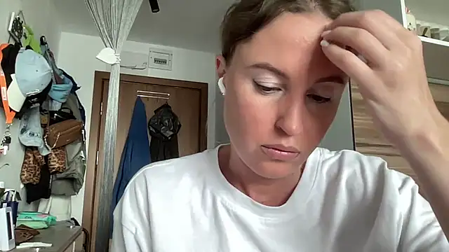 Ameli8 online show from May 21, 2026, 9:49 am