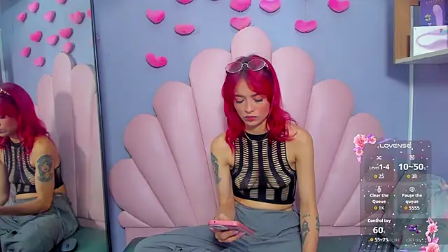 luci miller online show from November 28, 2025, 12:57 am