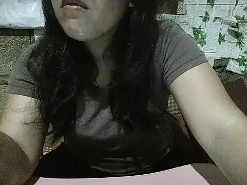 Snapshot of fluffy_raa chatting on July 9, 2026, 1:15 pm fluffy raa online show from July 9, 2026, 1:15 pm