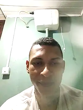 Snapshot of oPretin013 chatting on November 7, 2025, 4:01 am oPretin013 online show from November 7, 2025, 4:01 am