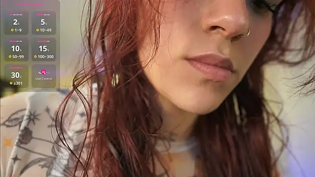 TessaaFox online show from December 17, 2025, 11:49 am