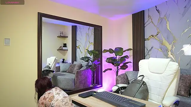 TessaaFox online show from January 8, 2026, 11:34 am