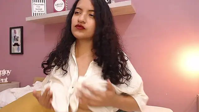 Wexler Kim online show from November 11, 2025, 4:01 am