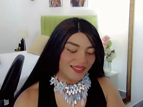 sebastian cruz  online show from December 5, 2025, 7:32 pm