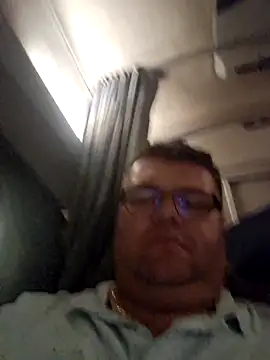 Snapshot of Grase44 chatting on November 9, 2025, 12:53 am Grase44 online show from November 9, 2025, 12:53 am