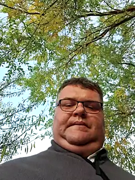 Snapshot of Grase44 chatting on November 11, 2025, 4:18 pm Grase44 online show from November 11, 2025, 4:18 pm