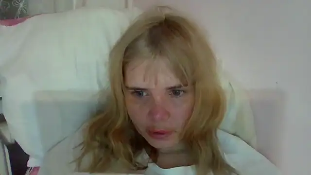 Snapshot of HornyElena chatting on January 31, 2026, 7:11 pm HornyElena online show from January 31, 2026, 7:11 pm