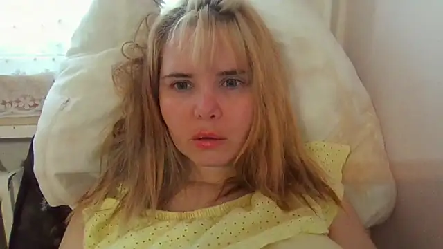 Snapshot of HornyElena chatting on February 14, 2026, 3:31 pm HornyElena online show from February 14, 2026, 3:31 pm