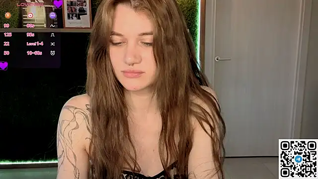 eshleeygreen online show from April 15, 2026, 7:26 am