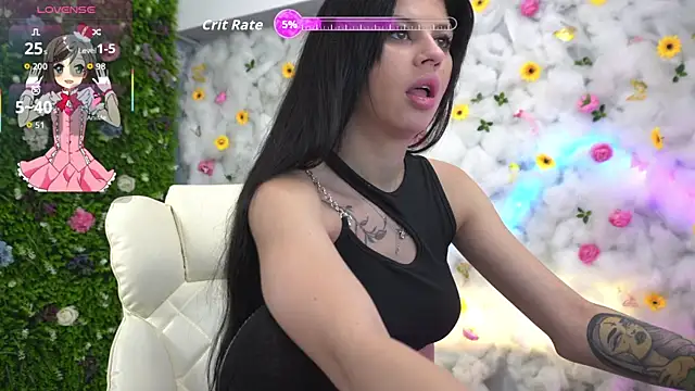 Candy T33n online show from December 20, 2025, 4:36 pm