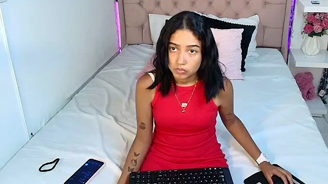 cheerry moon online show from March 13, 2026, 7:53 pm