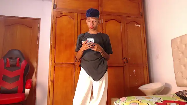 Tessachains 2  online show from February 15, 2026, 2:41 am