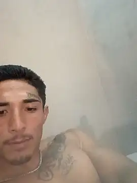 MelynGe0 online show from November 12, 2025, 8:04 am