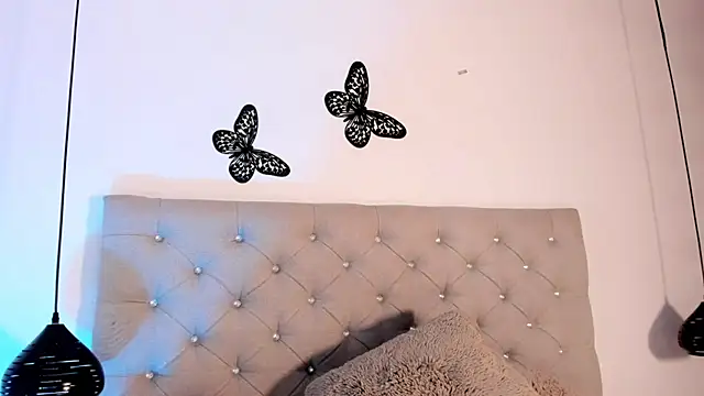 Quetzal coatl  online show from November 10, 2025, 8:41 pm