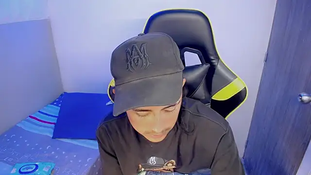 Tatann 18 online show from March 6, 2026, 10:06 pm