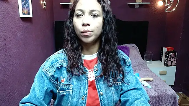 monika 256 online show from February 12, 2026, 1:17 pm