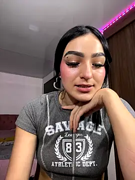 valeriaa  00 online show from November 7, 2025, 11:27 pm