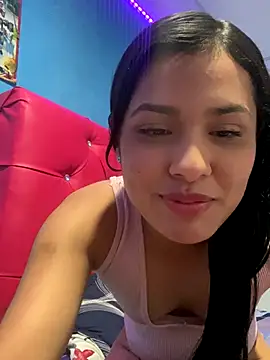 Chiquinquira3 online show from November 27, 2025, 4:25 am