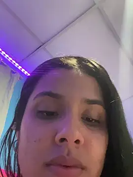 Chiquinquira3 online show from March 12, 2026, 5:57 am