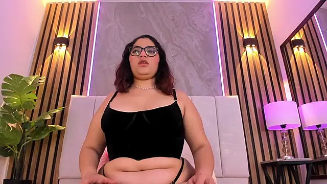 Carlotta de velour online show from April 9, 2026, 3:28 am