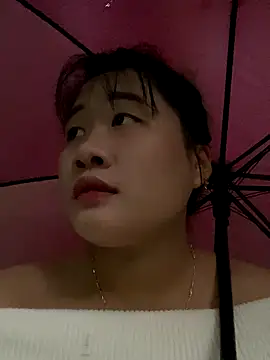 Snapshot of Lucia-a chatting on November 18, 2025, 9:58 am Lucia-a online show from November 18, 2025, 9:58 am