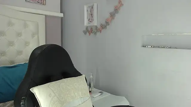 rossibaker online show from November 29, 2025, 1:25 pm