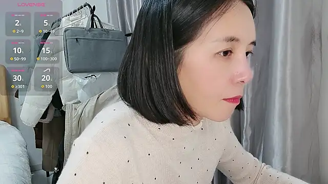 Wanwan61 online show from November 22, 2025, 1:21 pm