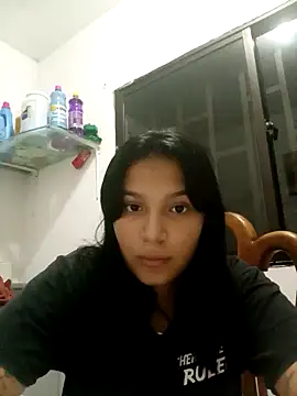 Snapshot of Aliyiah- chatting on November 6, 2025, 4:13 am Aliyiah- online show from November 6, 2025, 4:13 am