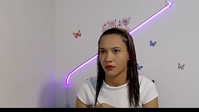 Snapshot of AMARYXS chatting on November 12, 2025, 11:21 am AMARYXS online show from November 12, 2025, 11:21 am