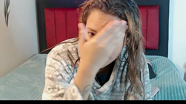 AMARYXS online show from November 27, 2025, 10:28 am