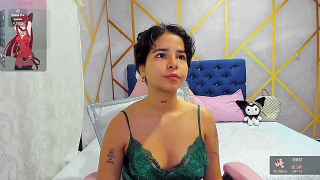 Snapshot of _vaiolet_owo chatting on February 19, 2026, 5:03 am vaiolet owo online show from February 19, 2026, 5:03 am