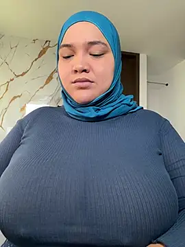 Snapshot of sweetmuslim01 chatting on June 12, 2026, 5:34 pm sweetmuslim01 online show from June 12, 2026, 5:34 pm