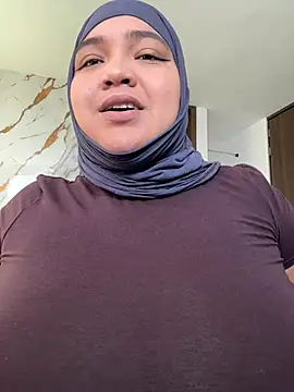 Snapshot of sweetmuslim01 chatting on July 16, 2026, 7:20 pm sweetmuslim01 online show from July 16, 2026, 7:20 pm