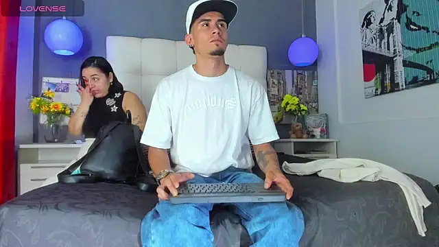 Sharon Tyga20 online show from December 1, 2025, 8:47 pm