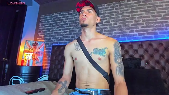 Sharon Tyga20 online show from December 20, 2025, 11:12 pm