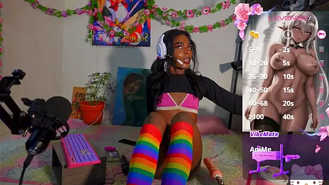 Snapshot of Goddess__Effy chatting on November 20, 2025, 11:15 pm Goddess Effy online show from November 20, 2025, 11:15 pm